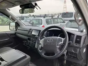 Toyota Hiace DX- PACKAGE 2021