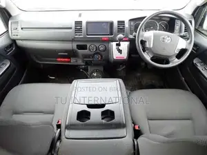Toyota Hiace DX- PACKAGE 2021