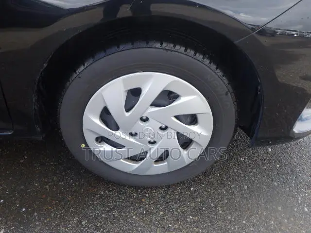 Toyota Corolla Fielder 1.5 Hybrid FWD 2020 Black