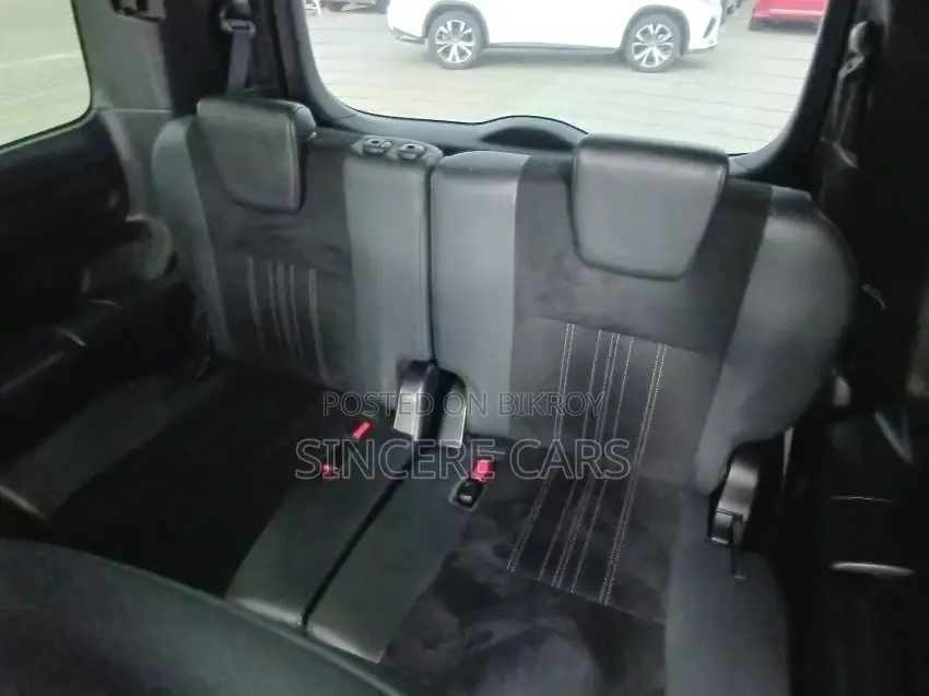 Toyota Esquire GI PREMIUM HYB 4.5PT 2021