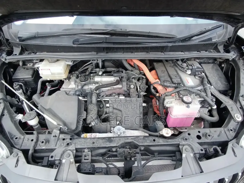 Toyota Esquire GI PREMIUM HYB 4.5PT 2021