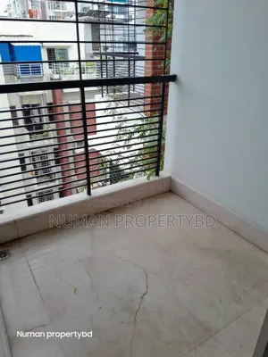 South-facing 3600sq Duplex 4-bedroom Luxurious semi-furnished flat for rent