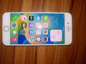 Apple iPhone 8 model (Used)