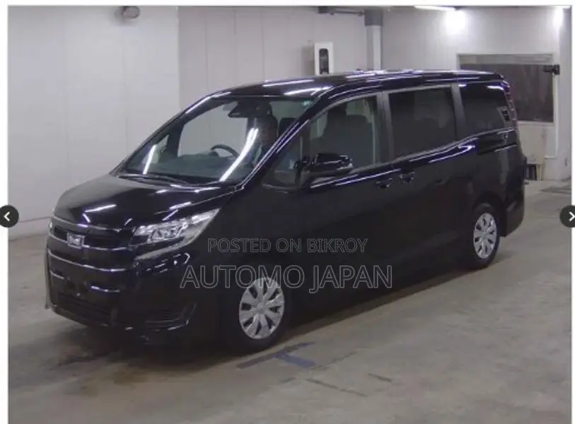 Toyota Noah X Smart 2022