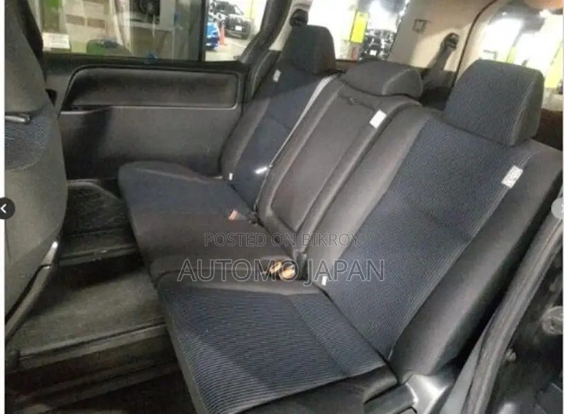 Toyota Noah X Smart 2022