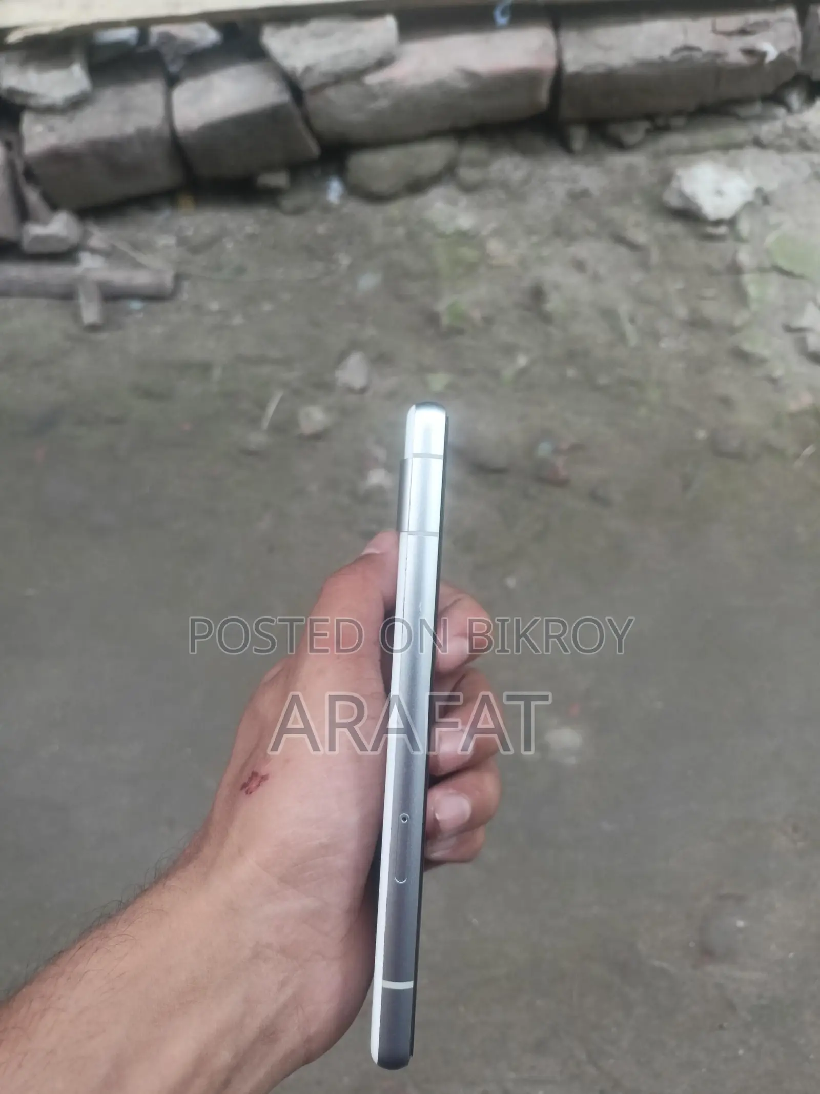 Google 7a . (Used)