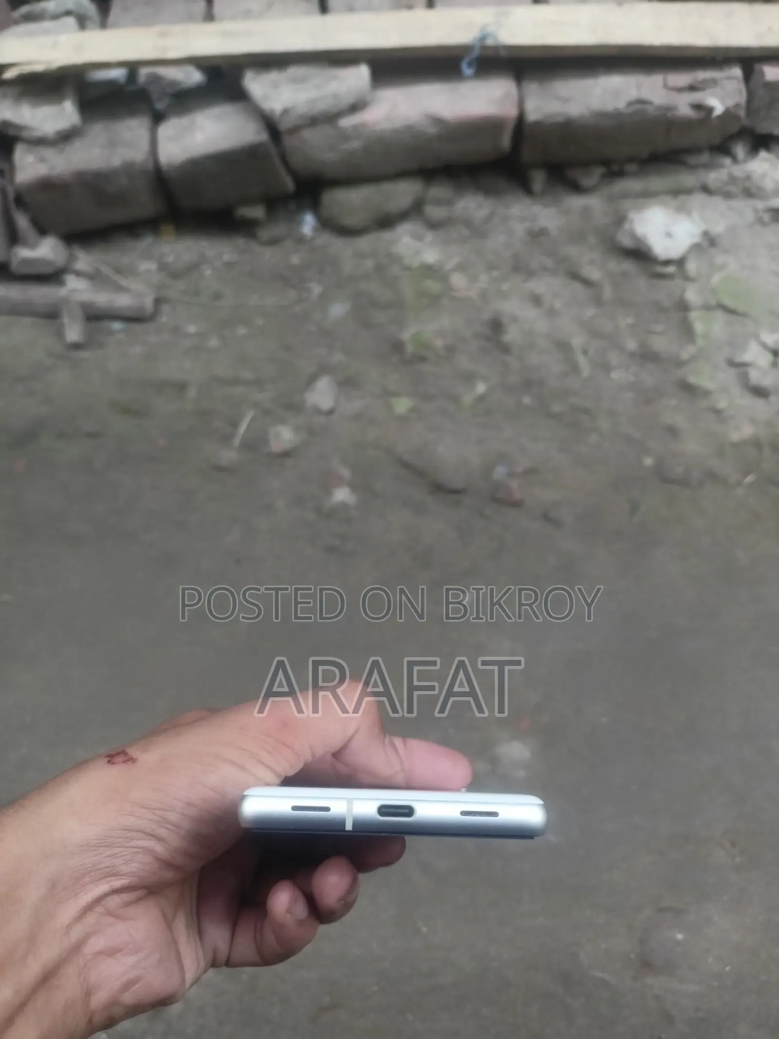 Google 7a . (Used)
