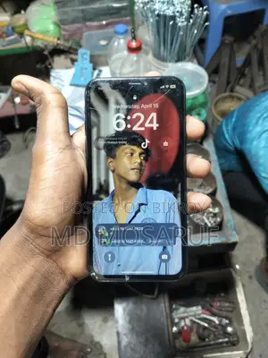 Apple iPhone X (Used)