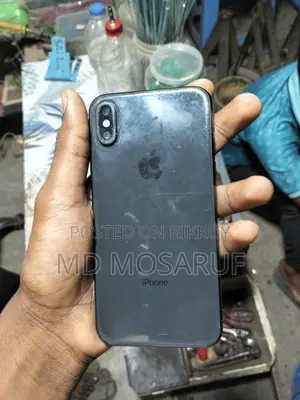 Apple iPhone X (Used)