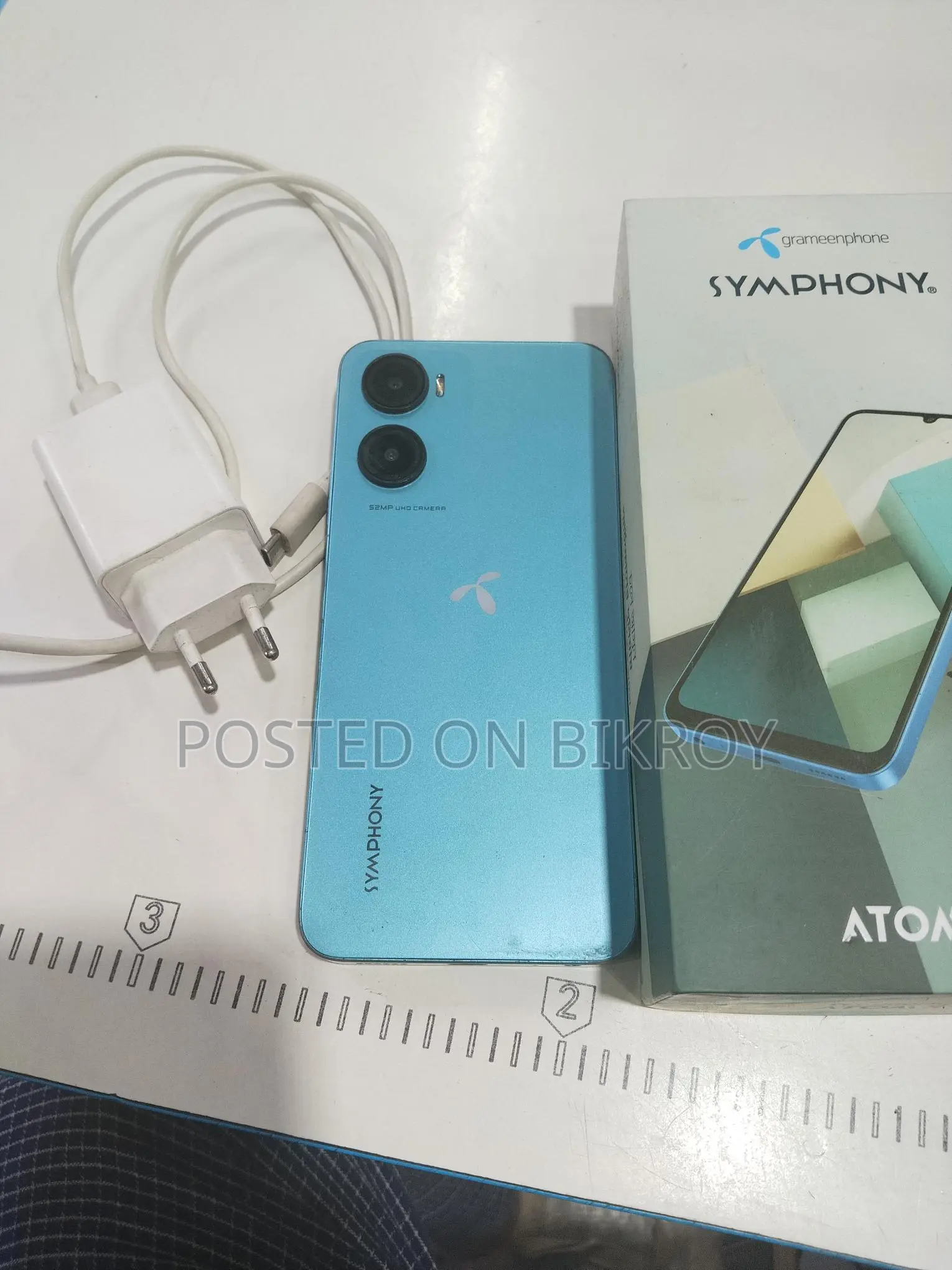 Symphony Atom 5 (Used)