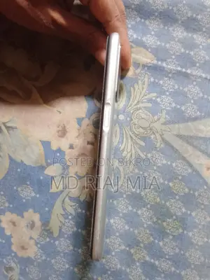 OPPO A16 ফোনটি সাদা কালার (Used)