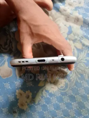 OPPO A16 ফোনটি সাদা কালার (Used)