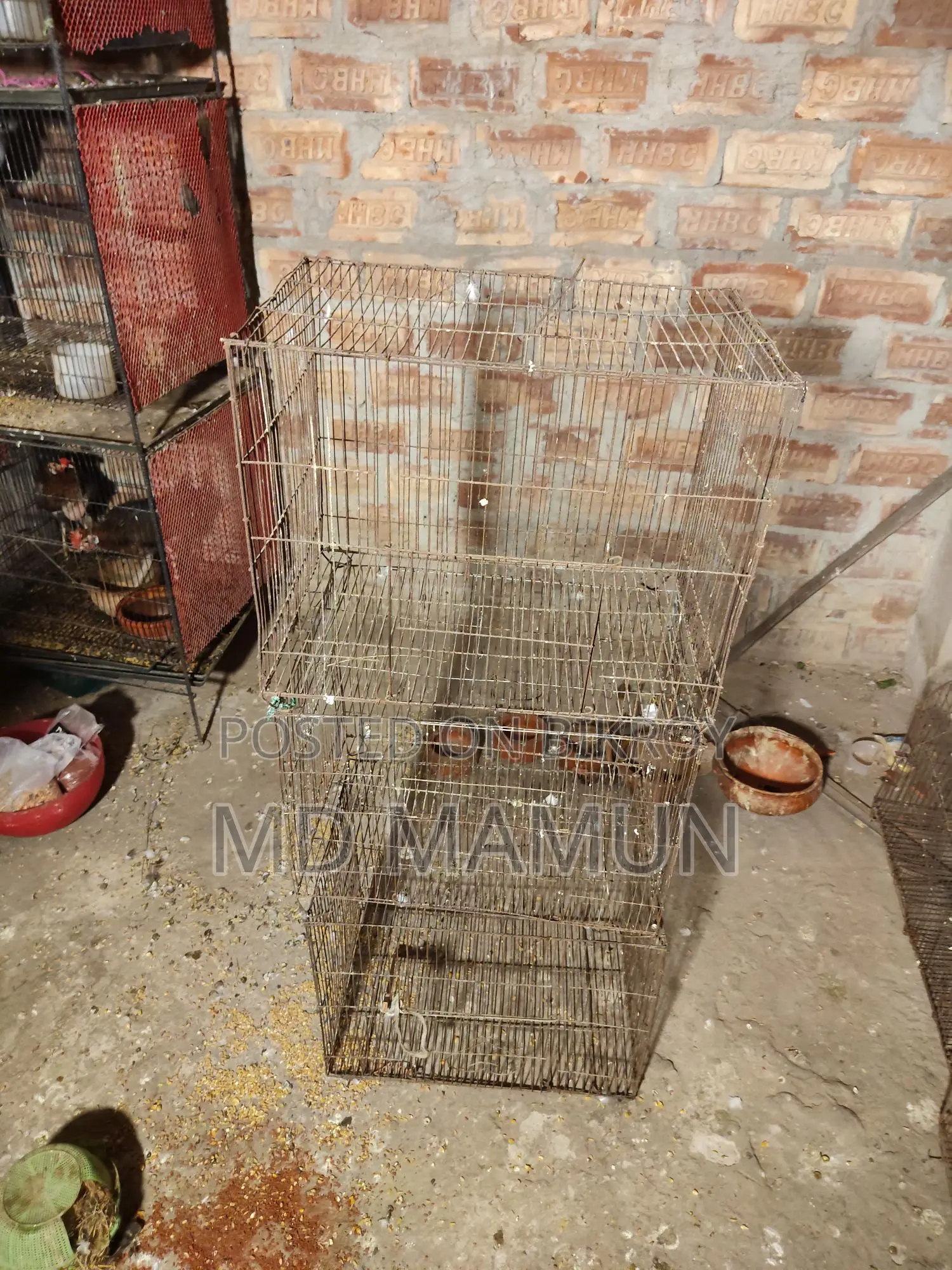 পাখির খাঁচাগুলো বিক্রি করা হবে খুবই ভালো।