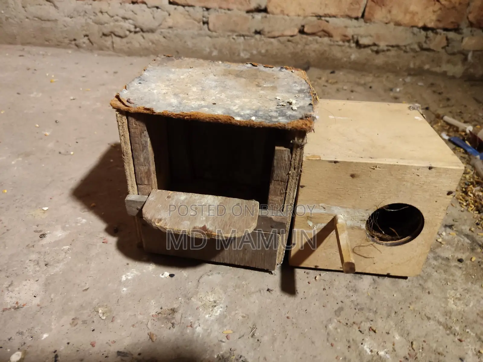 পাখির খাঁচাগুলো বিক্রি করা হবে খুবই ভালো।