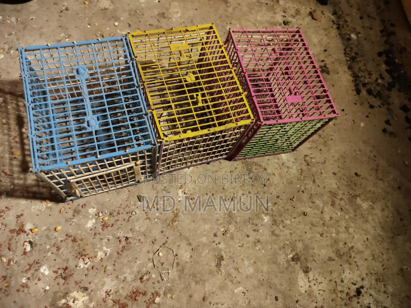 পাখির খাঁচাগুলো বিক্রি করা হবে খুবই ভালো।