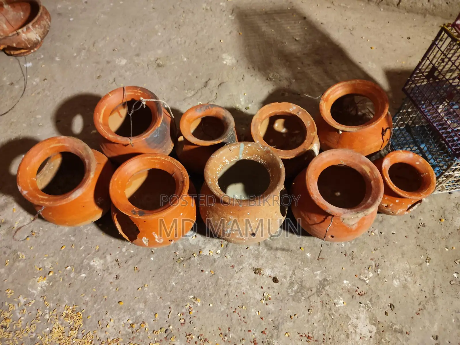 পাখির খাঁচাগুলো বিক্রি করা হবে খুবই ভালো।