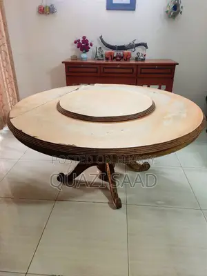 ডাইনিং টেবিল বিক্রি হবে ( মুভিং)