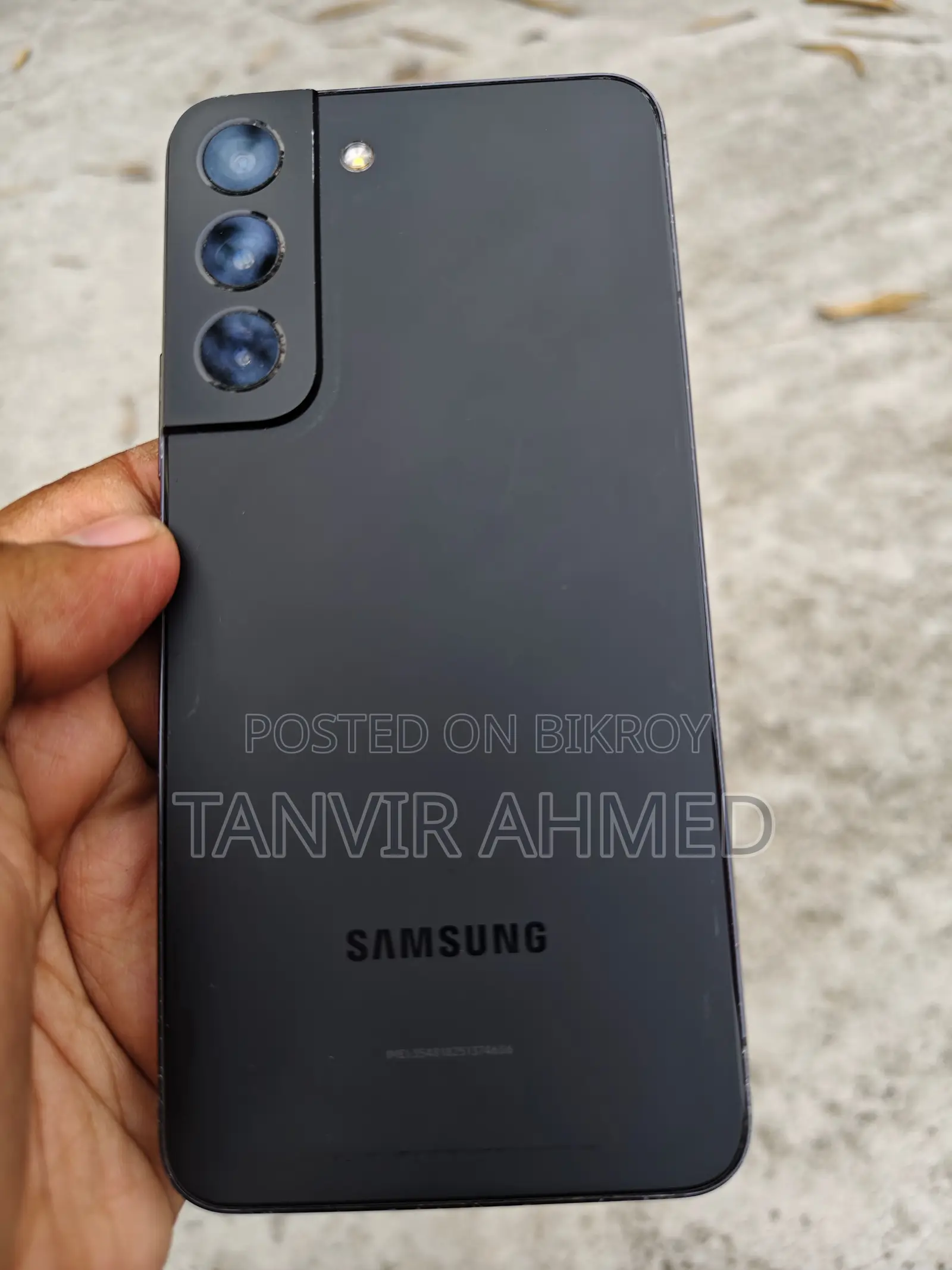 Samsung Galaxy S22 (Used)