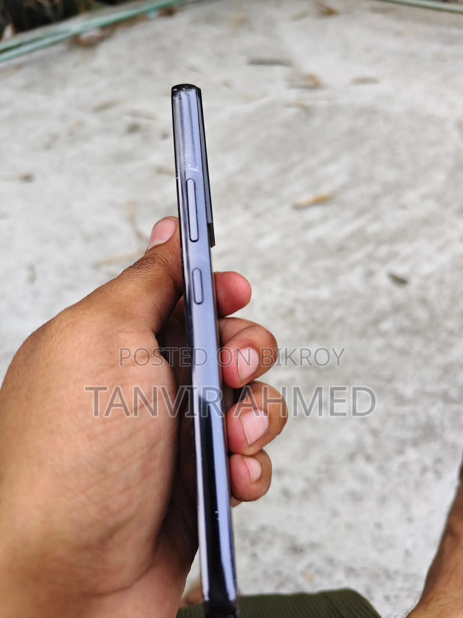 Samsung Galaxy S22 (Used)