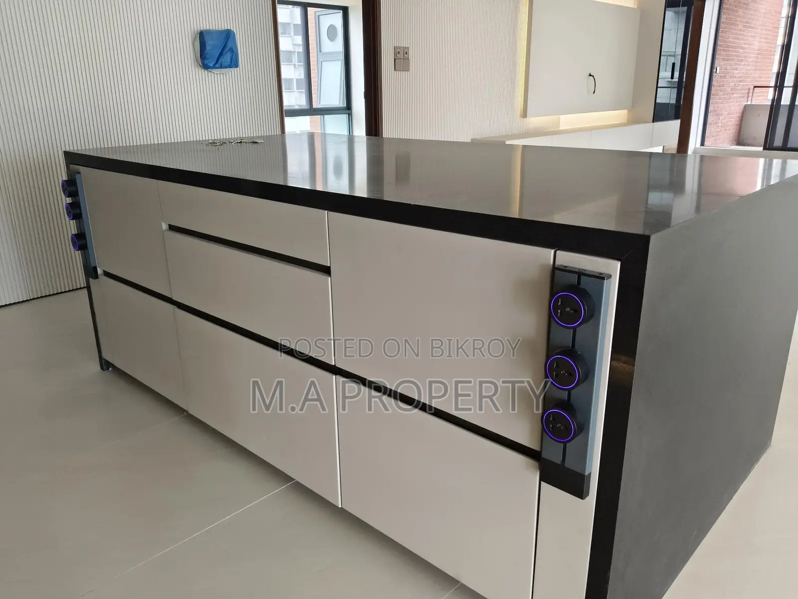 Rent Apartment 5250sqft 2-Carpark Gulshan North
