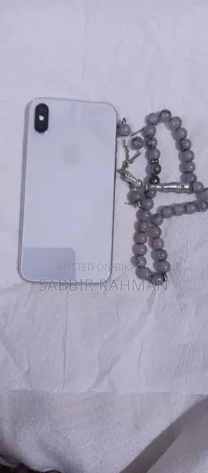 Apple iPhone X . (Used)