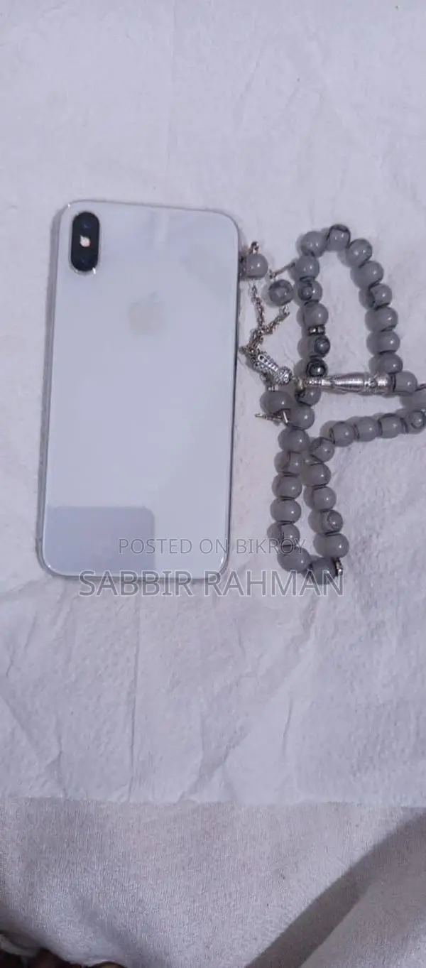 Apple iPhone X . (Used)