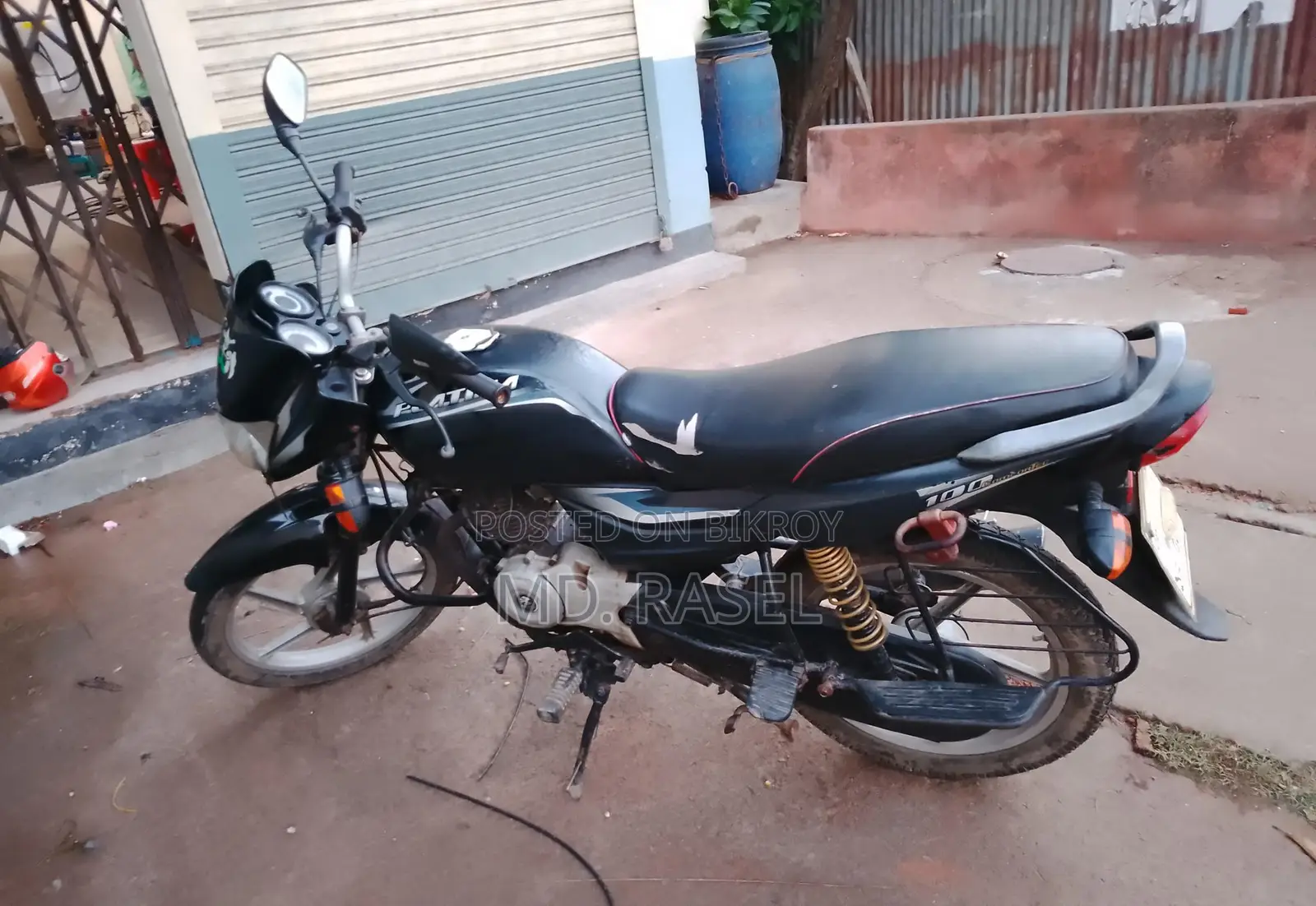 Bajaj Platina 100 . 2017