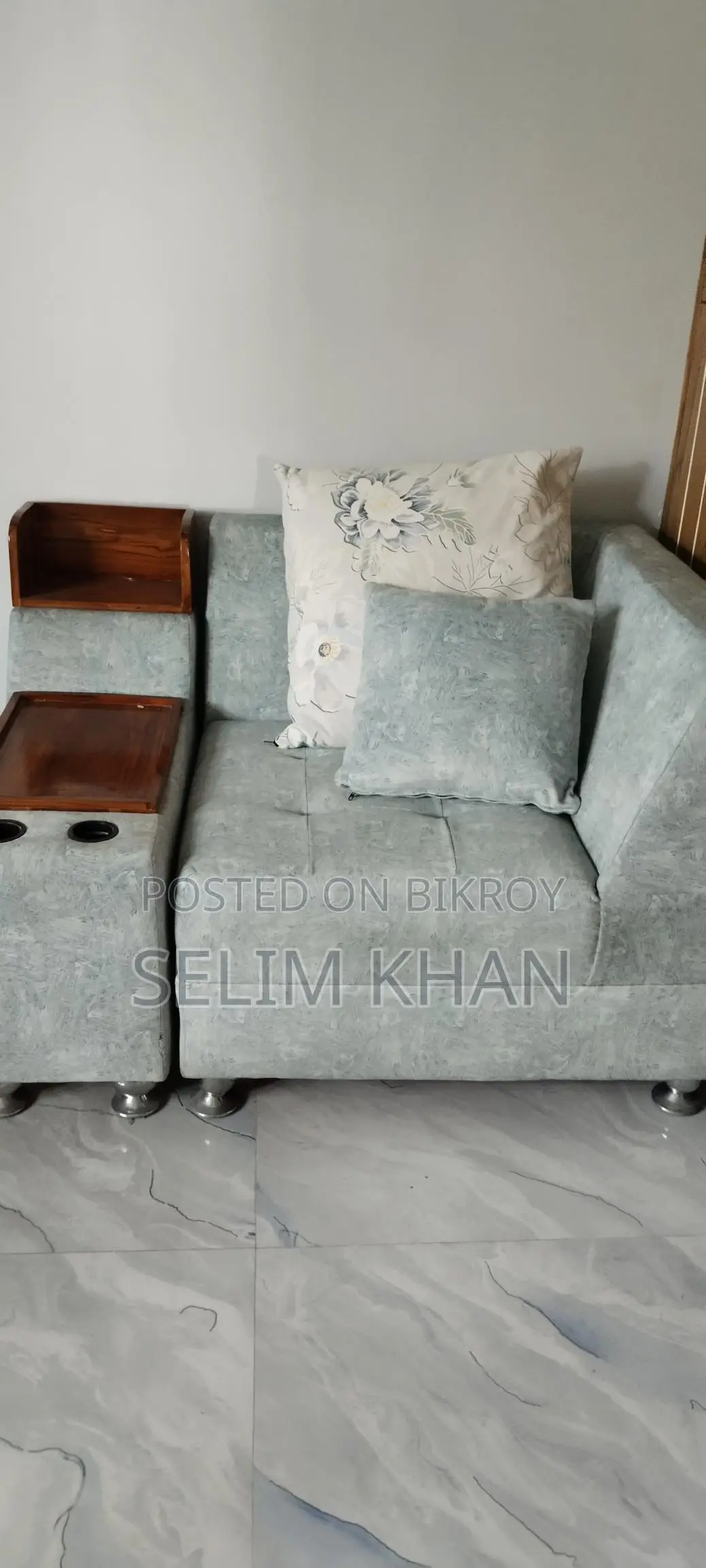 Single sofa and tea table