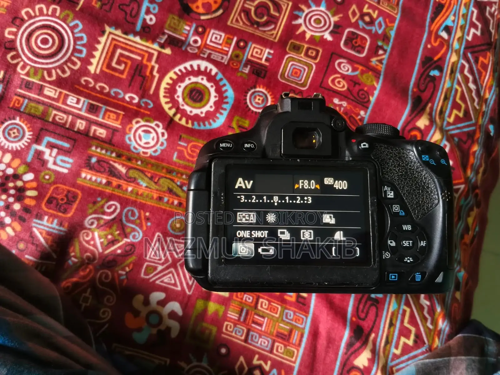Canon Eos Kiss X7i With Lens