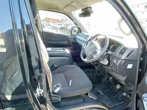 Toyota Hiace SUPER G L 2021