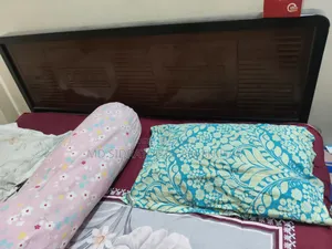Sleeping Bed 5/7 Metal Body