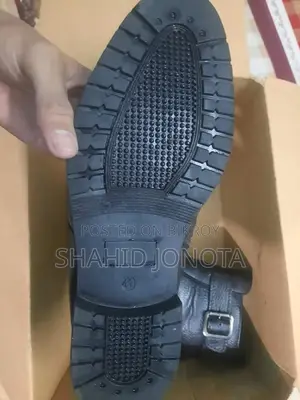 হাই বুট