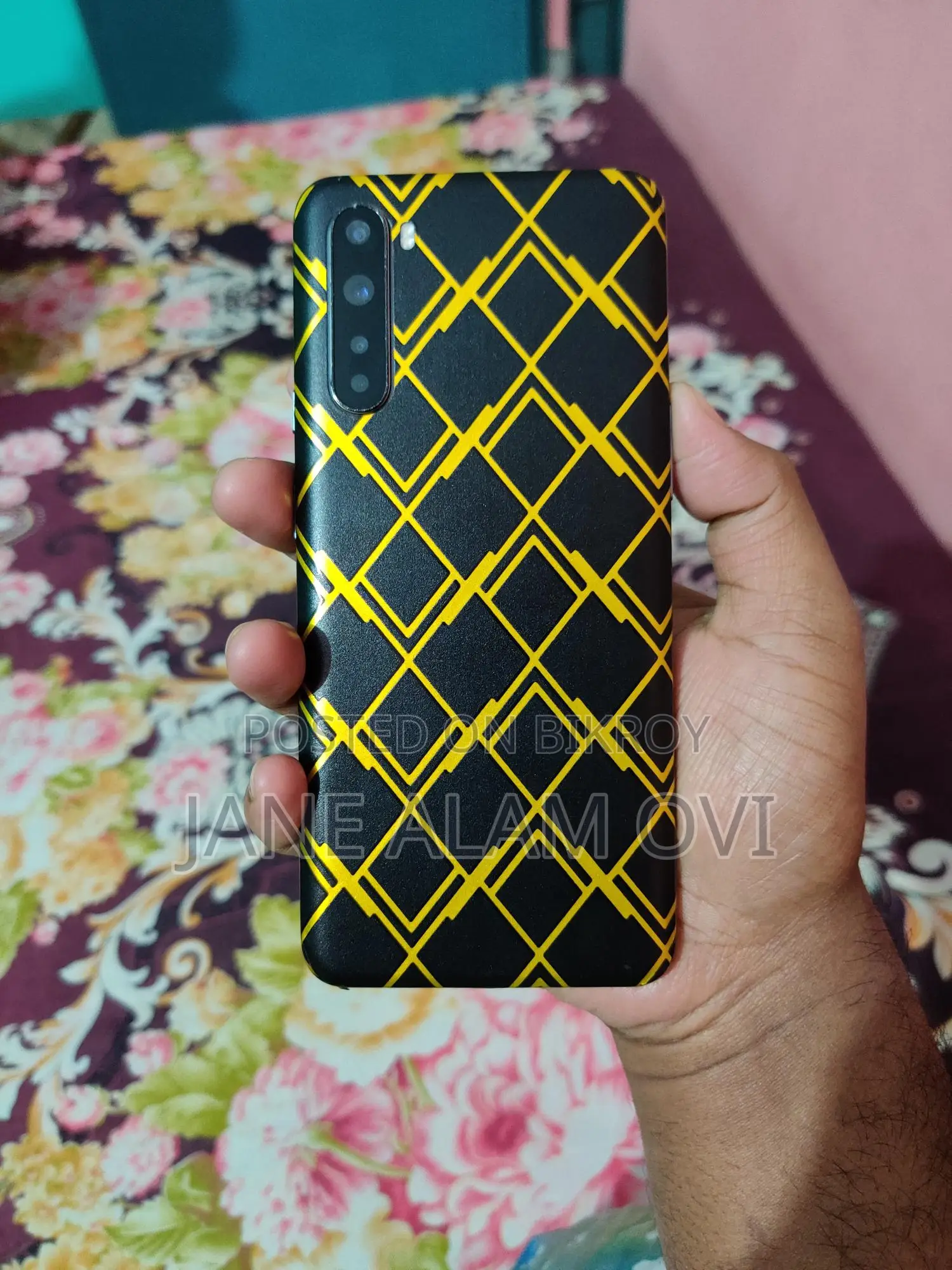 OnePlus Nord 8/128 GB (Used)