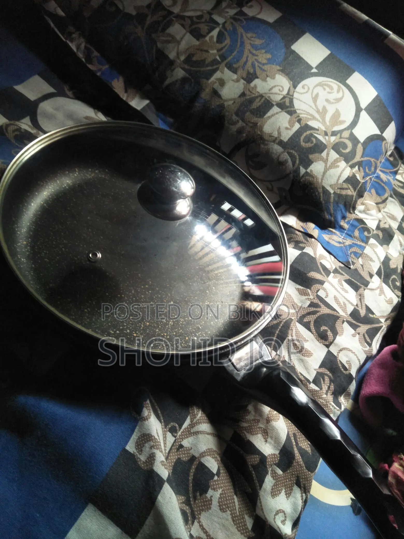 ফ্রাই প্যান বিক্রির জন্য