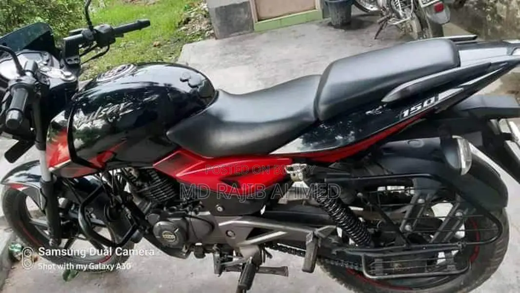 Bajaj Pulsar 2018