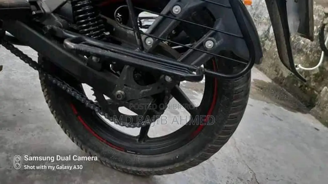 Bajaj Pulsar 2018