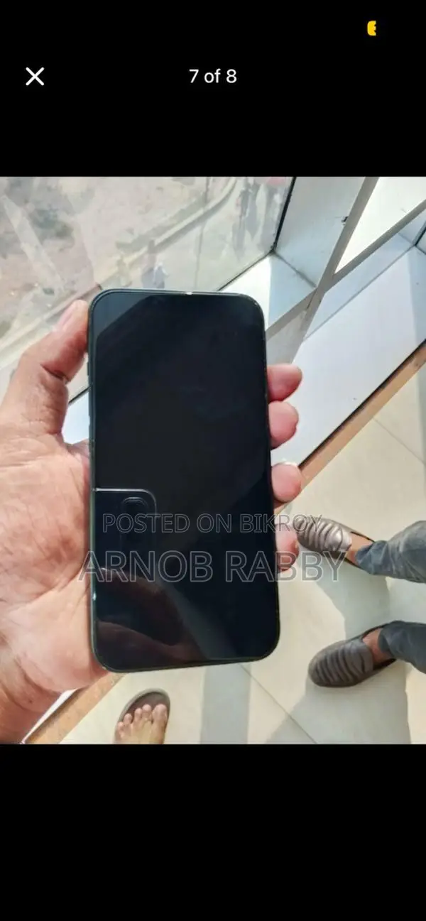 Apple iPhone 13 (Used)