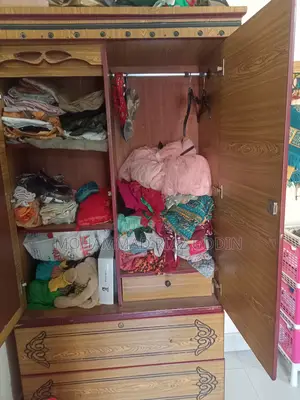 Fresh Melamine Wooden Almirah