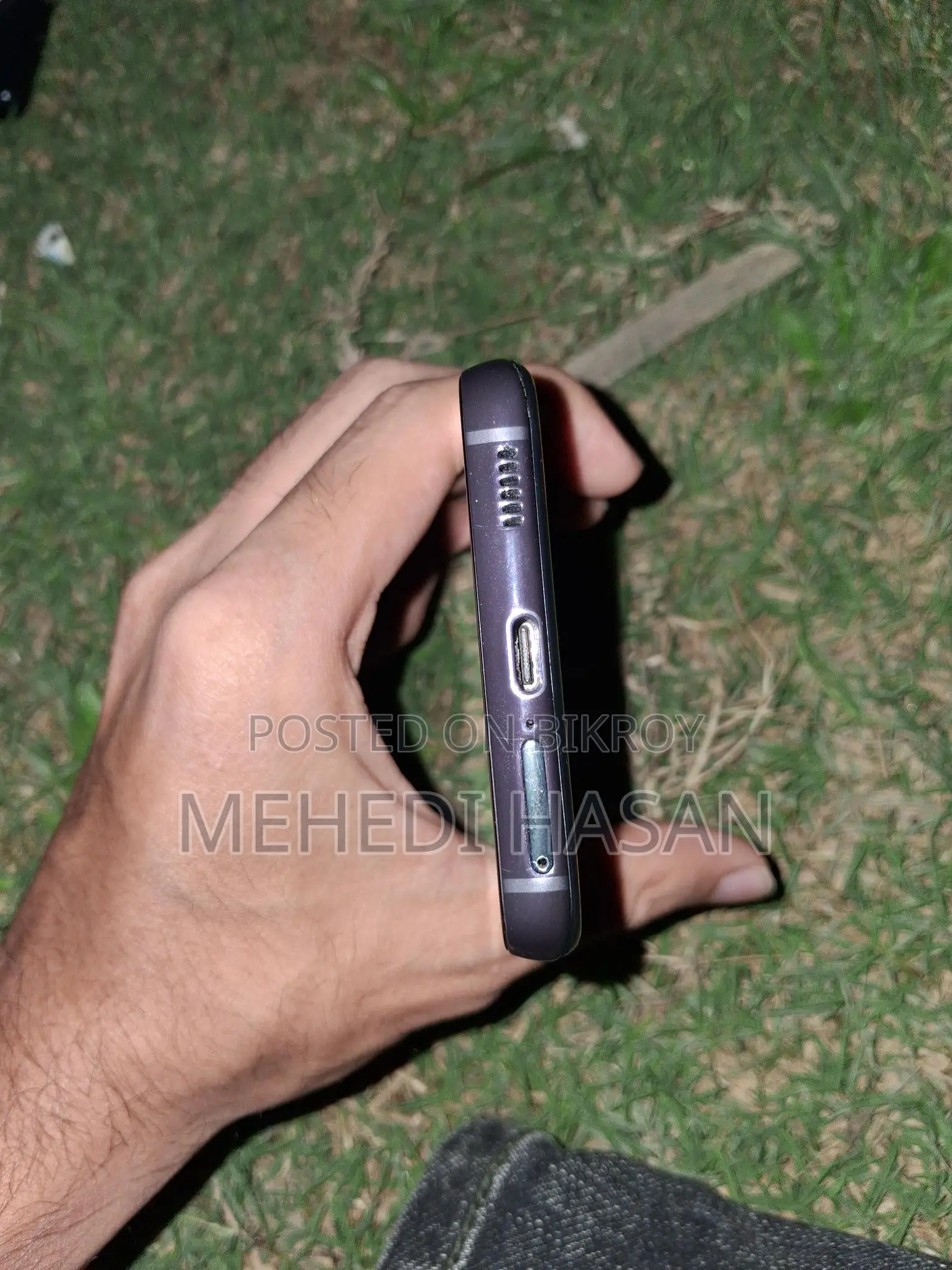 Samsung Galaxy S21 (Used)