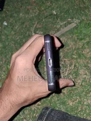 Samsung Galaxy S21 (Used)