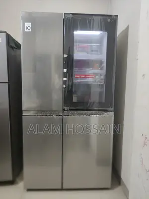 Lg Refrigerator, Almost Look Like New