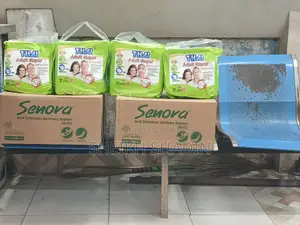 Pharmacy Bench Silo Maj Khaner Tah Bangah Sudu Jalai Kore Nileh Thik