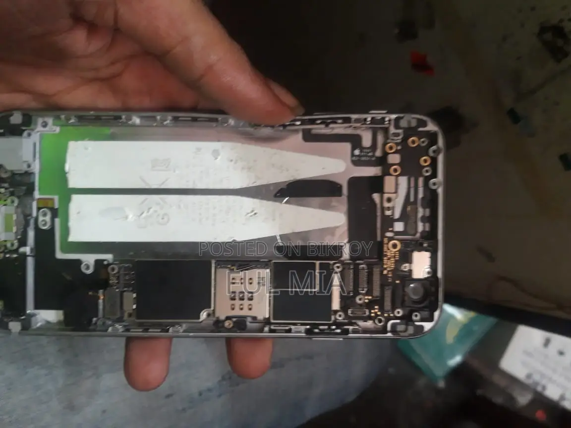 Apple iPhone 6 64GB Motherboard (Used)