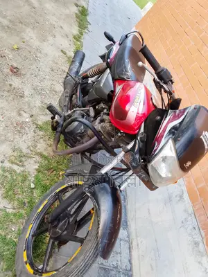 Bajaj Platina 100 - 2014
