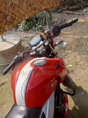 TVS Apache RTR . 2023