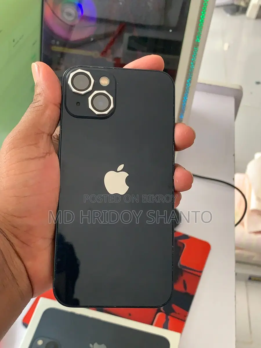 Apple iPhone 13 (Used)