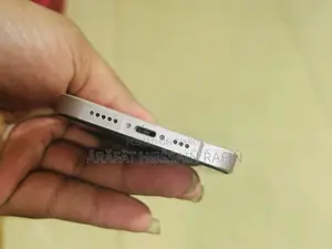 Apple iPhone 13 (Used)
