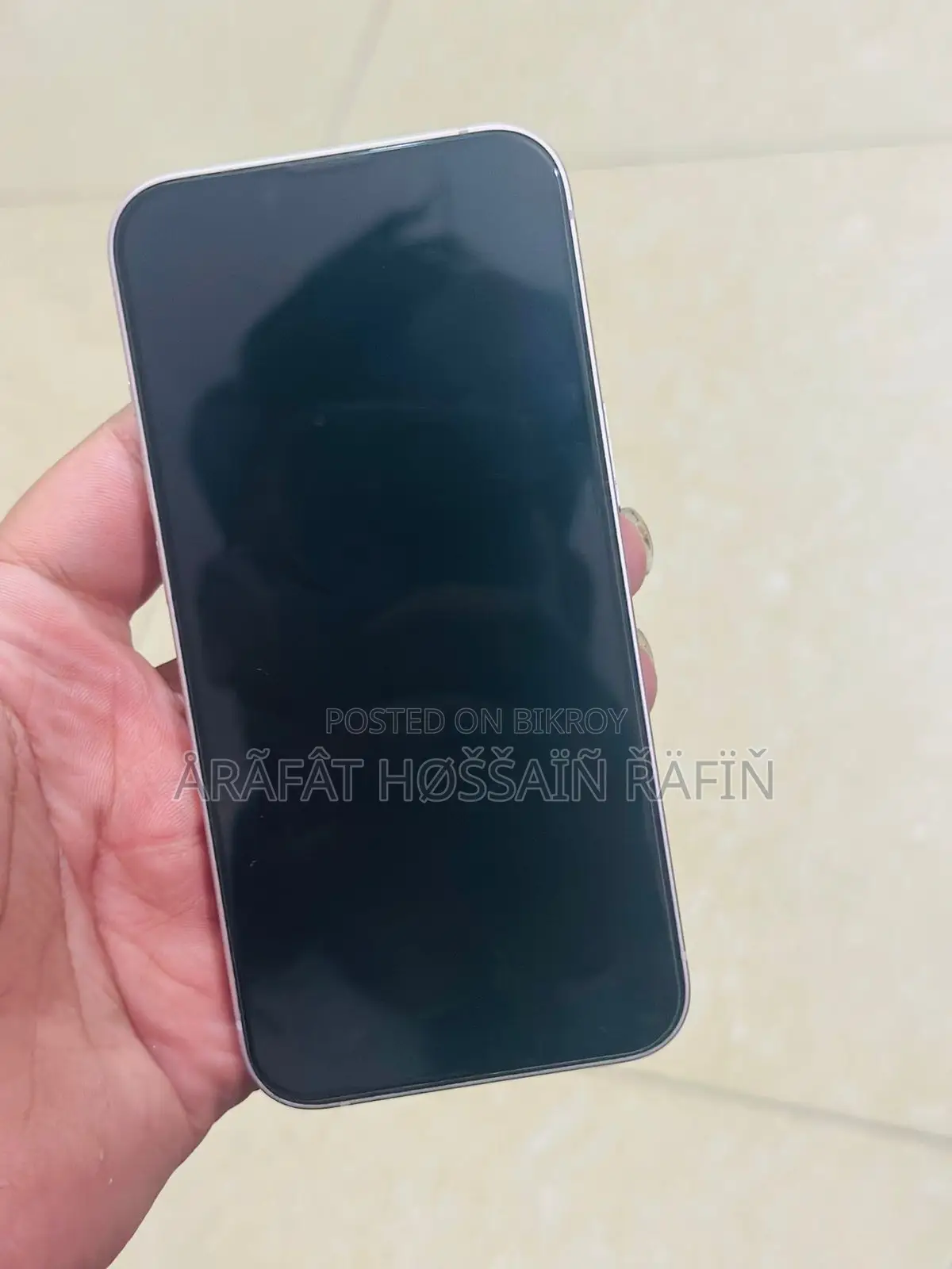 Apple iPhone 13 (Used)