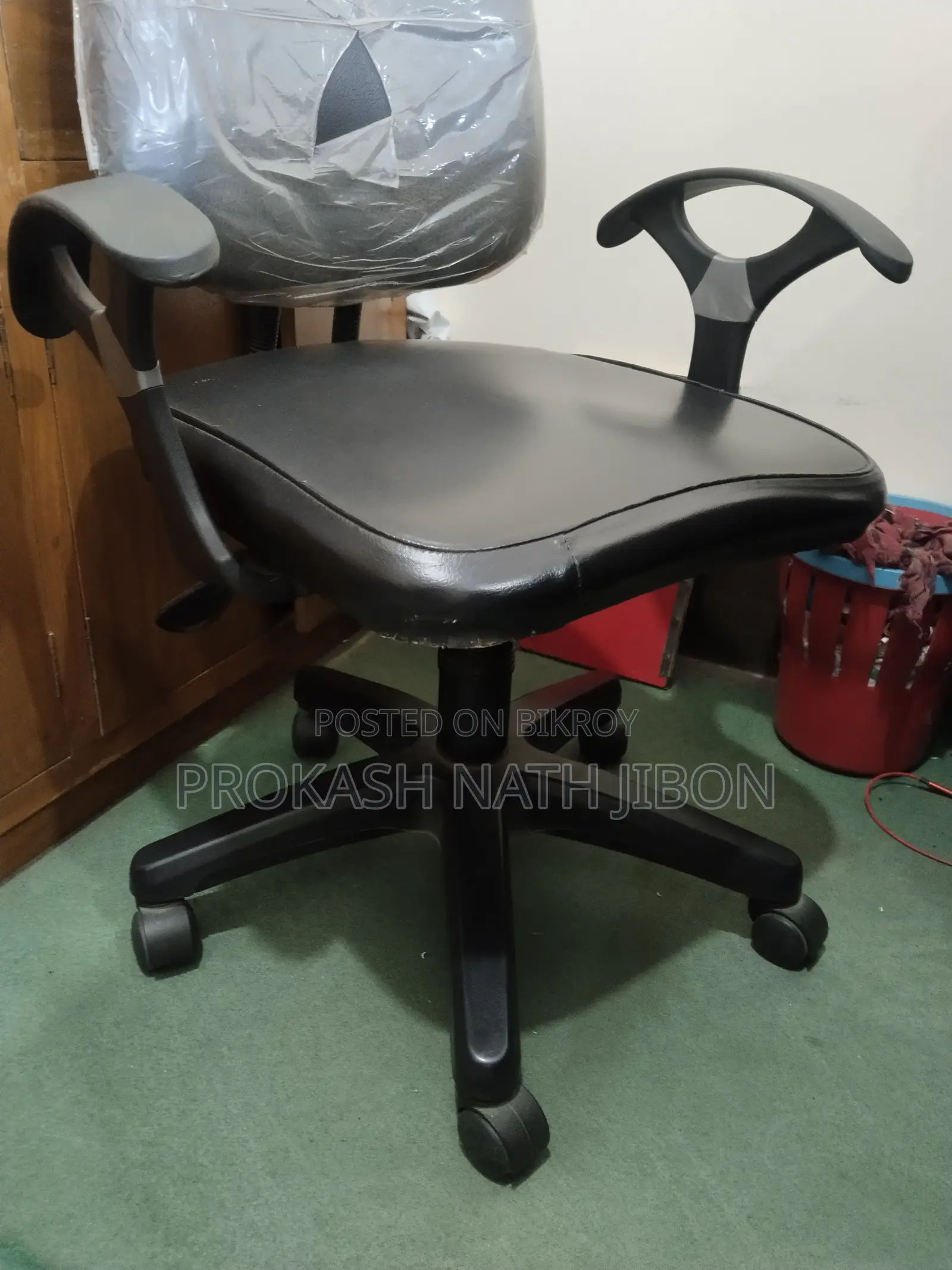 Urgent Sale: Office Furniture