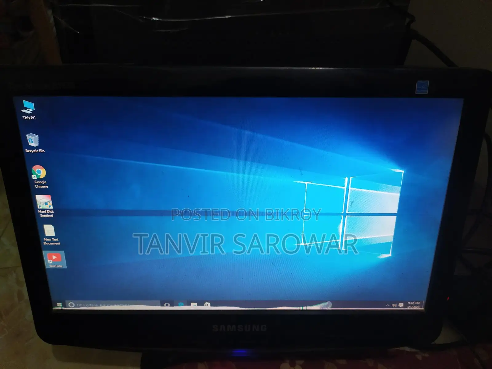 17" Samsung monitor